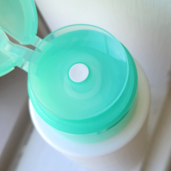 NIB DR.DENNIS GROSS ALPHA BETA 2% BREAKOUT SOLUTION - Picture 16 of 16